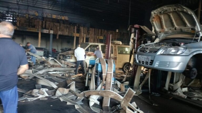 Polícia Civil de Penápolis investiga incêndio de grandes proporções atinge Loja de Pneus