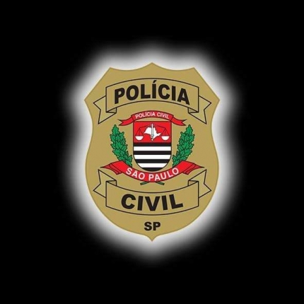 POLÍCIA CIVIL DE VALPARAÍSO LOCALIZA E APREENDE MÁQUINAS UTILIZADAS PARA A PRÁTICA DE JOGOS DE AZAR NO BAIRRO LAMBARI