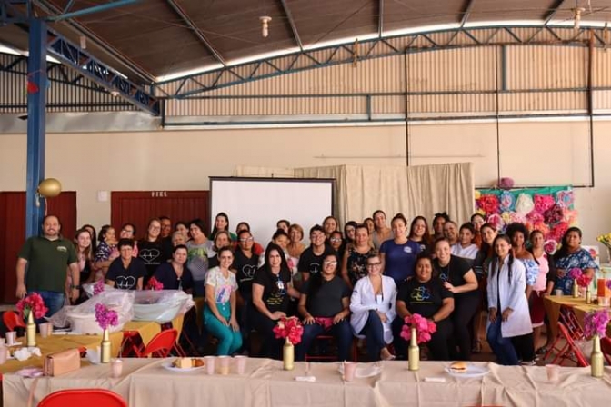 Gestora do materno infantil do Hospital Auxiliadora faz palestra para gestantes da UBS Leste em Andradina