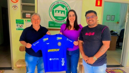 Camiseta usada pelo jogador de Futsal Falcão é doada para Asilo de Andradina