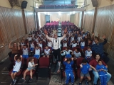 Alunos do bairro rural Timboré vem à cidade conhecer o “Teatro” de Andradina