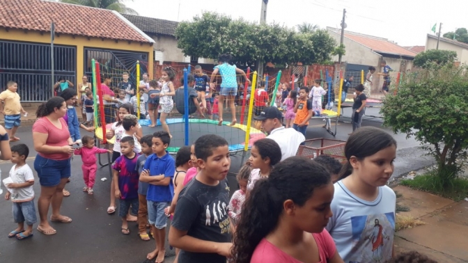 Muita alegria e diversão no Dia das Crianças no bairro Benfica em Andradina