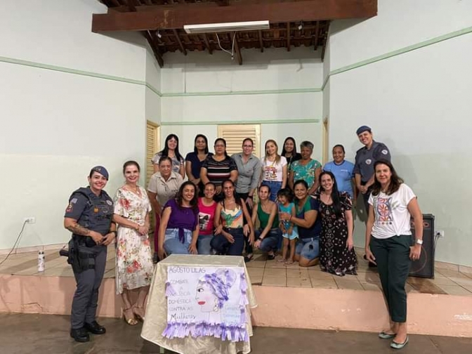 EM ANDRADINA POLICIAIS MILITARES FEMININAS REALIZAM PALESTRA DE CONSCIENTIZAÇÃO