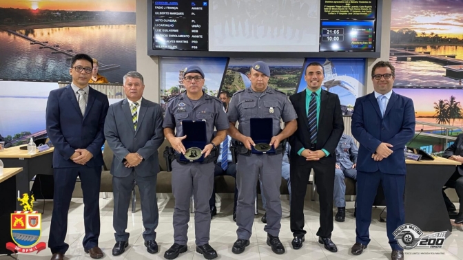 Câmara Municipal de Pereira Barreto concede Medalha Tiradentes a policiais militares