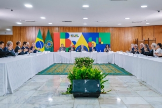 Indústria siderúrgica anuncia investimento de R$ 100 bilhões no Brasil até 2028