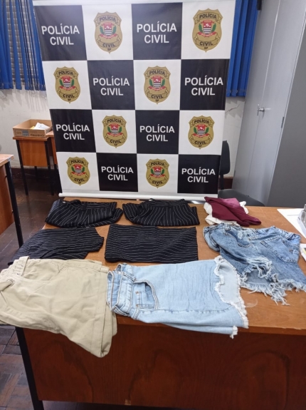 DIG RECUPERA ROUPAS FURTADAS DE UMA LOJA NO CENTRO COMERCIAL DE ANDRADINA