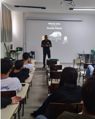 Polícia Civil faz palestra para alunos participantes da disciplina eletiva “Operações Especiais” em Tupi Paulista