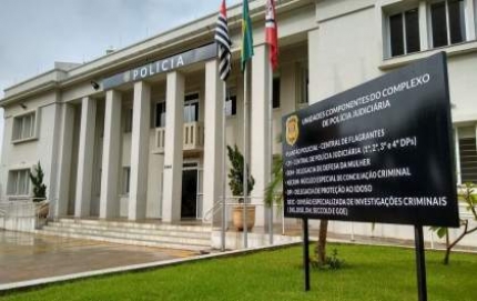 Policial militar feminina é detida após atirar no companheiro em Araçatuba