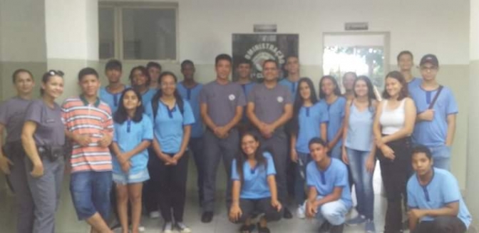 28° Batalhão da Polícia Militar recebeu visita de jovens da Polícia Mirim de Andradina