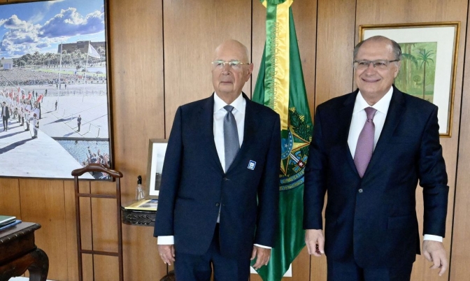 Alckmin discute bioeconomia com presidente do Fórum Econômico Mundial