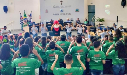 PROERD REALIZA FORMATURA EM NOVA INDEPENDÊNCIA