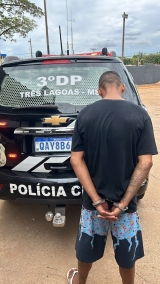 Policiais civis e militares de Três Lagoas fecham ponto de venda de drogas no bairro Novo Oeste