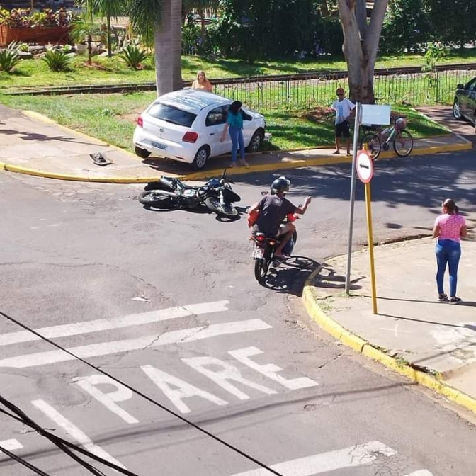 Em Andradina Zamboni pede atenção e revisão da sinalização de trânsito da passagem de nível da Manoel Teixeira de Freitas com Dom Bosco