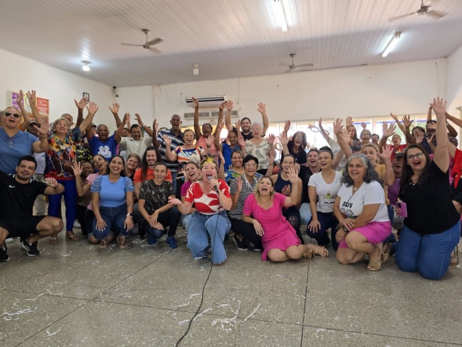 Vice-prefeita e Primeira-dama celebram Carnaval com Idosos no Serviço “Tia Nega” em Três Lagoas