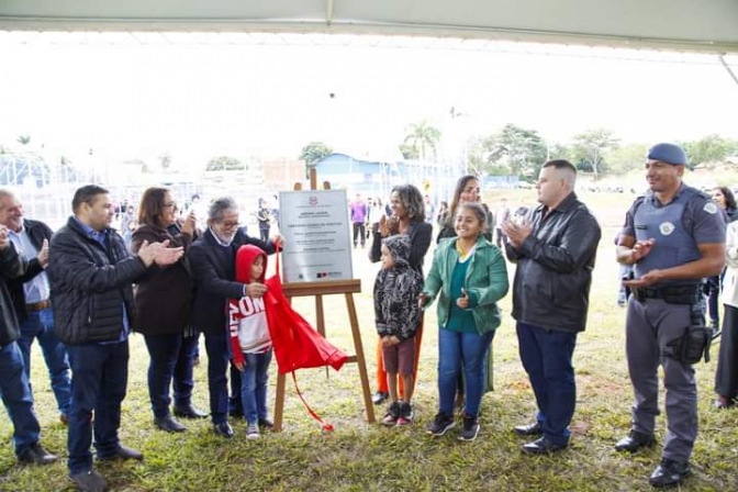 Coronel Helena e Prefeito Paulo Boaventura inauguram Areninha Esportiva do Laranjeiras em Castilho