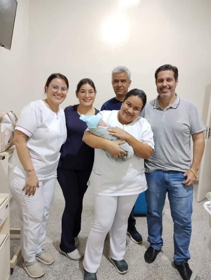 Presente de Deus: Nasce o pequeno Anthony no Hospital José Fortuna em Castilho