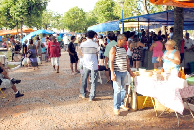 Feiras mudam de local e horário no Natal e Ano Novo em Andradina