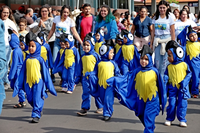 Desfile cívico dos 110 anos de Três Lagoas