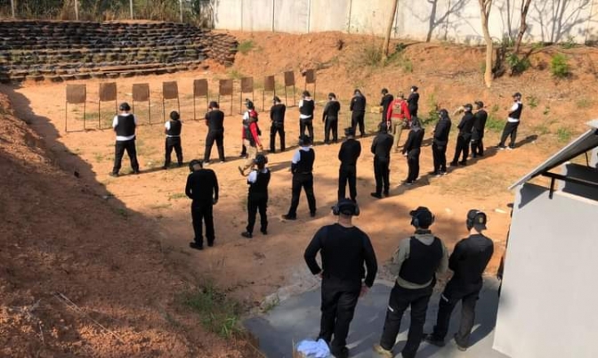 POLICIAIS CIVIS PROFESSORES DA ACADEMIA DE POLÍCIA CAPTURAM E PRENDEM PROCURADO DA JUSTIÇA EM PRESIDENTE PRUDENTE