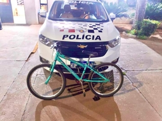 POLÍCIA MILITAR DE CASTILHO AGE RÁPIDO E RECUPERA BICICLETA FURTADA