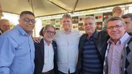 Prefeito Paulo Boaventura e governador Tarcísio de Freitas se encontram em Mirandópolis