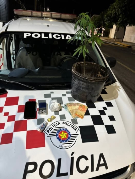 POLÍCIA MILITAR CAPTURA PRENDE HOMEM POR TRÁFICO DE DROGAS EM NOVA GUATAPORANGA