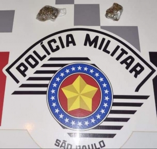 POLÍCIA MILITAR APREENDE ENTORPECENTE NA ÁREA CENTRAL DE CASTILHO