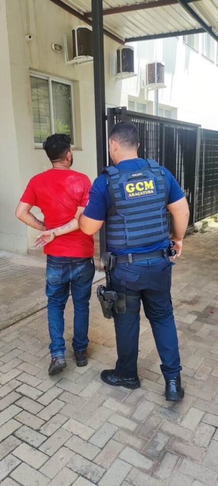 Homem é preso após desacatar e ameaçar Guardas Municipais de Araçatuba