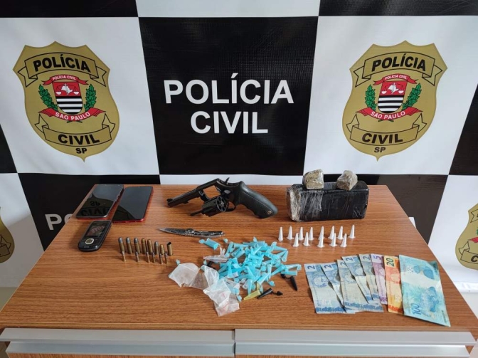 Polícia Civil de Aracanguá apreende arma e drogas em casa de investigado