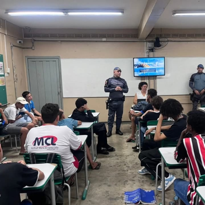 12º BAEP PARTICIPA DO CICLO DE PALESTRAS SOBRE PROFISSÃO POLICIAL MILITAR NA ESCOLA MARIA DO CARMO LÉLIS EM ARAÇATUBA