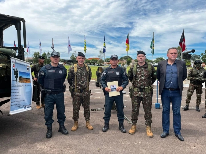 Comandante do 2º BPM é homenageado na 3ª Bateria de Artilharia Antiaérea de Três Lagoas