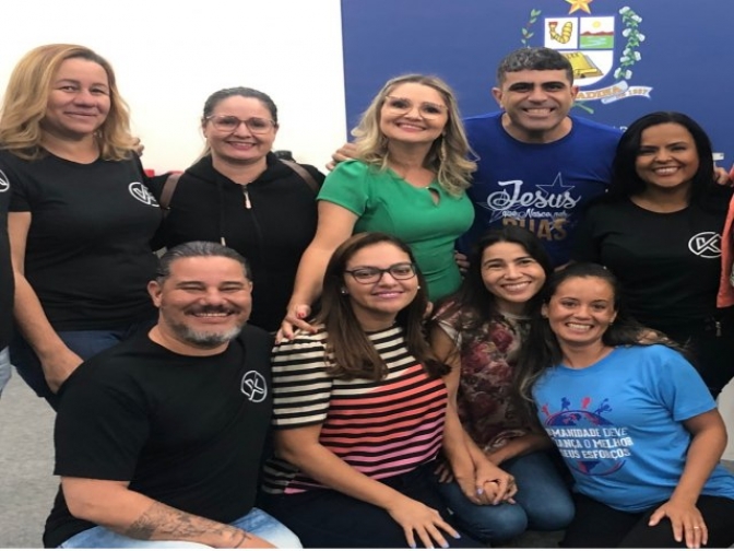 EM ANDRADINA GRAÇAS AO EMPENHO DA VEREADORA ELAINE VOGEL AS CRIANÇAS DA CASA JORGE MÜLLER TERÃO CONDUÇÃO PARA IR À ESCOLA