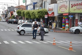 POLÍCIA CIVIL PARTICIPA DE AÇÃO EDUCATIVA SOBRE CONSCIENTIZAÇÃO NO TRÂNSITO EM TUPI PAULISTA