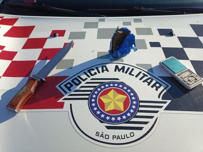 Polícia Militar de Castilho em patrulhamento prende homem por tráfico de drogas