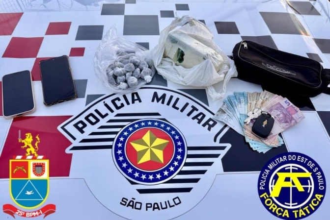 POLÍCIA MILITAR EM AÇÃO DE FORÇA TÁTICA PRENDE DOIS HOMENS POR TRÁFICO DE DROGAS EM OURO VERDE