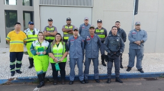 AÇÃO EDUCAÇÃO JUNTO AOS MOTOCICLISTA NAS AVENIDAS BANDEIRANTES COM GUANABARA EM ANDRADINA