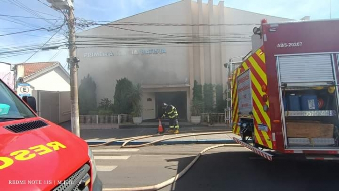 Incêndio na Primeira Igreja Batista de Andradina levanta questionamento sobre a Segurança das Igrejas