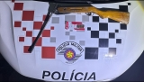 POLÍCIA MILITAR DE PENÁPOLIS ATUA EM OCORRÊNCIA DE VIOLÊNCIA DOMÉSTICA E APREENDE ARMA DE FOGO