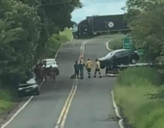 Policial Militar Inativo se envolve em acidente de trânsito com vítimas em Andradina