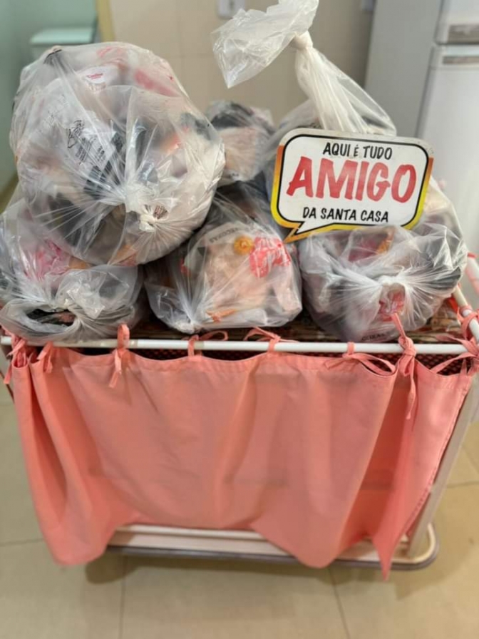 Santa Casa de Pereira Barreto recebeu doação de 65 kg de coxa sobrecoxa de frango