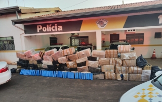 Polícia Rodoviária prende caminhoneiro com mais de 2 toneladas de maconha em Andradina