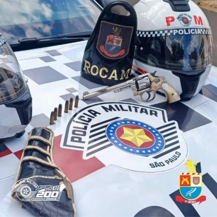 POLICIAIS MILITARES DA ROCAM LOCALIZAM REVÓLVER ILEGAL EM BIRIGUI