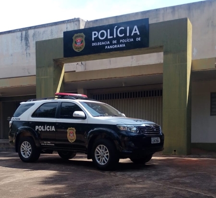 POLÍCIA CIVIL CUMPRE MANDADO DE INTERNAÇÃO POR MEDIDA DE SEGURANÇA DE UMA MULHER EM PANORAMA