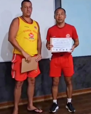 Sargento dos bombeiros de Andradina é homenageado durante curso no litoral