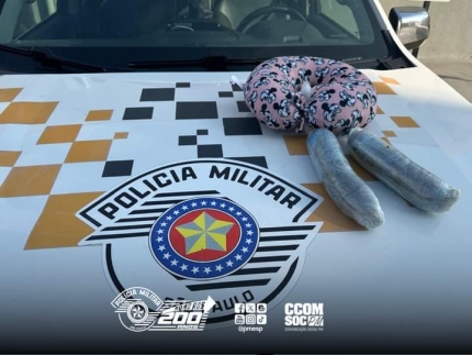 POLÍCIA RODOVIÁRIA ESTADUAL APREENDE 1,2 KG DE HAXIXE EM ÔNIBUS NA SP 294 EM DRACENA