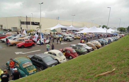 PENÁPOLIS GARDEN SHOPPING: Clube realiza o 11º Encontro de Veículos Antigos de Penápolis