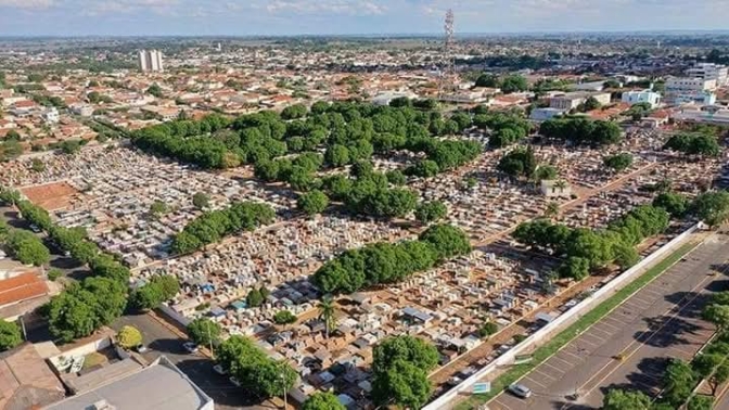 Familiares terão até sábado (10) para limpeza e reformas no cemitério de Andradina