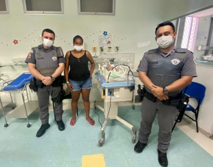 PMs salvam bebê vítima de engasgamento em Araçatuba