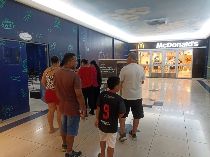 500 cidadãos já retiraram o IPTU em Andradina. Também tem plantão no Oeste Plaza Shopping