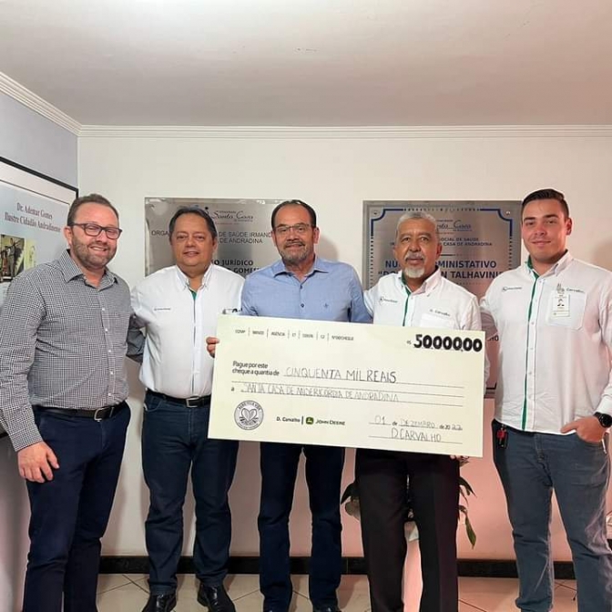 Fabricante de tratores e equipamentos John Deere contribui com contas da Santa Casa de Andradina